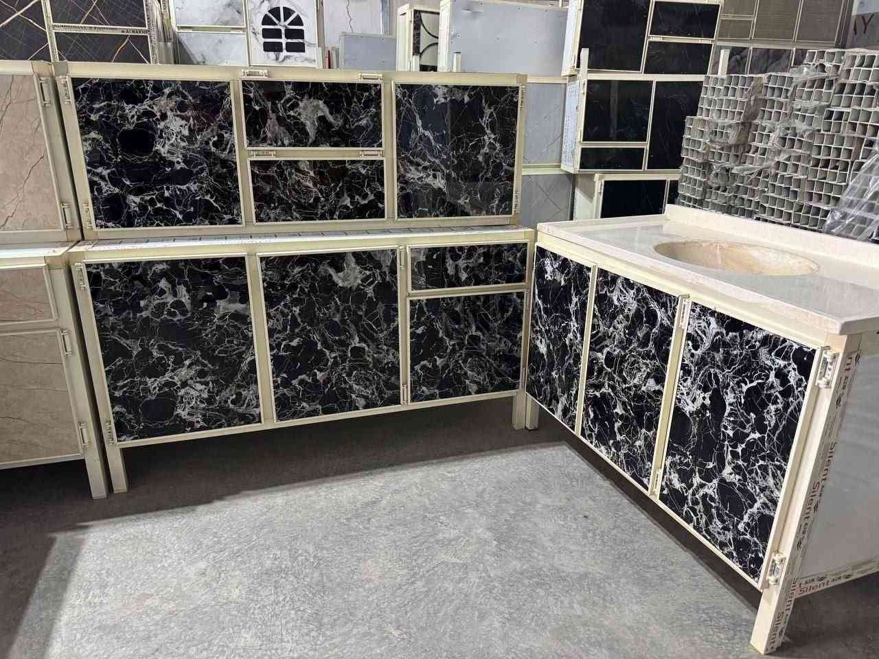 كاونتر قياس متر ونص مع سنك مترو20 

سعر 230/الف


**إذا كنت صاحب هذا الإعلان وتريد حذفه لأي سبب، رجاءا أرسل رسالة إلى الدعم الفني**
