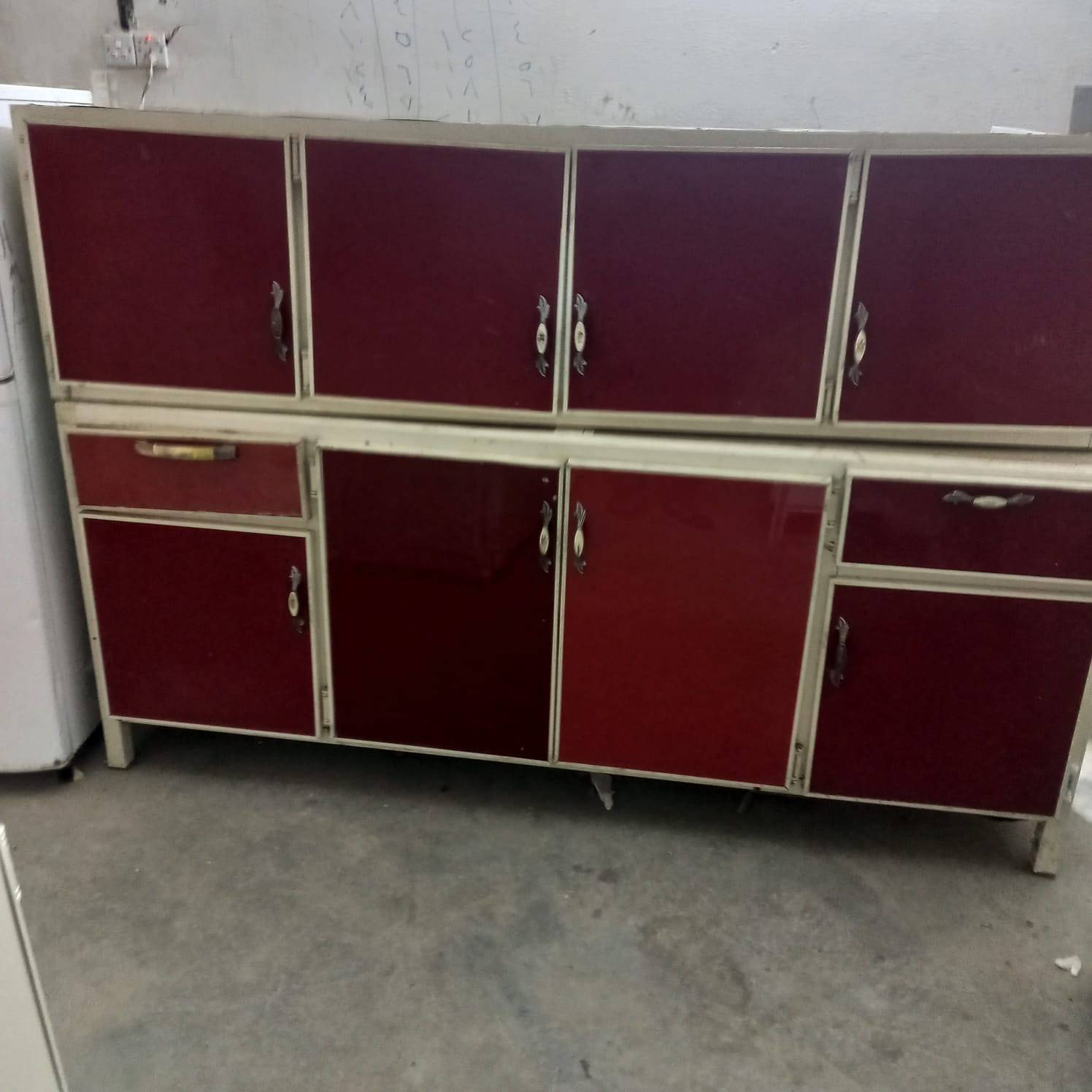 كاونتر الأبيض كامل ٢٥٠ الأحمر ١٣٠ بدون سنك والثالث هو وسنك ٢٥٠ وبي مجال


**إذا كنت صاحب هذا الإعلان وتريد حذفه لأي سبب، رجاءا أرسل رسالة إلى الدعم الفني**