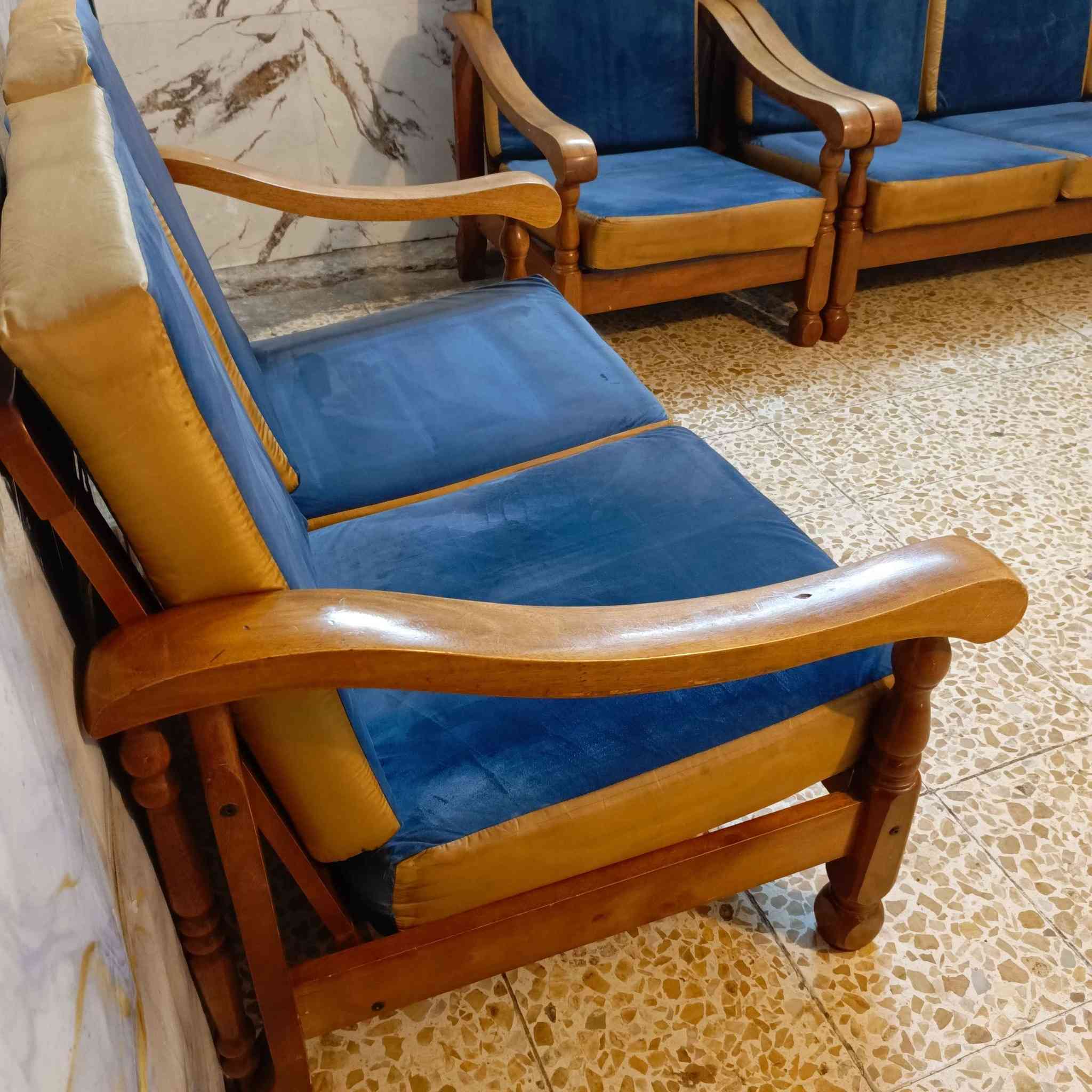 تخم خشب نضيف أي ضرر ما بي قماش قديفه 7 مقعد سعر 190 عنوان الحبيبية بغداد, العراق


**إذا كنت صاحب هذا الإعلان وتريد حذفه لأي سبب، رجاءا أرسل رسالة إلى الدعم الفني**