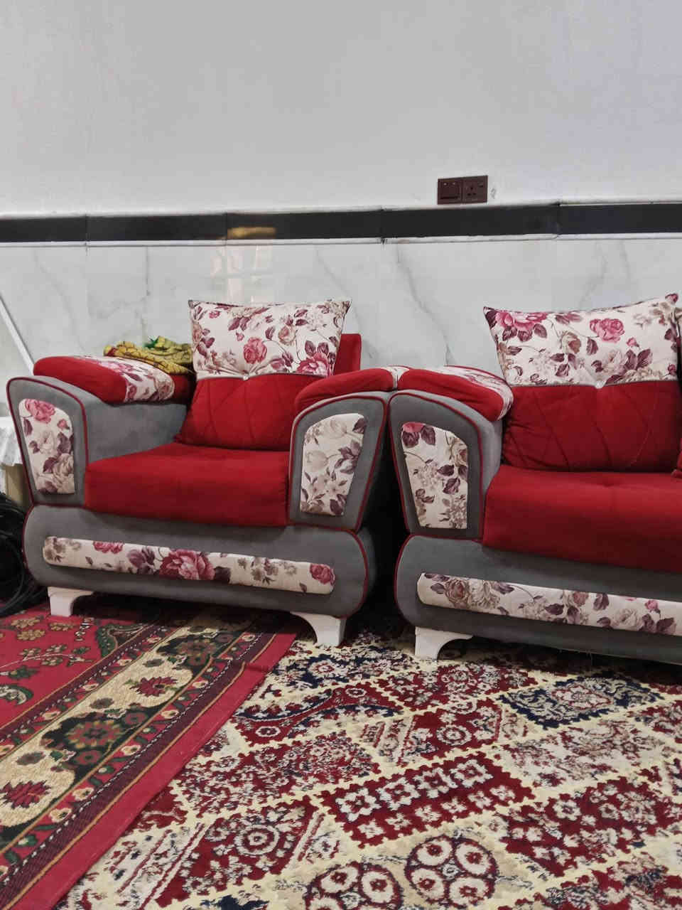 سلام عليكم 
لبيع تخم السعر 300 بي مجال 
مكاني كربلاء  
***********
