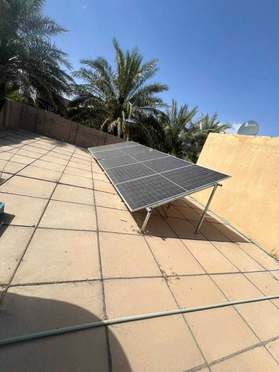 اليوم السبت الموافق 06/06/2026
تم بعون الله إكمال نصب  وتشغيل منظومتين للطاقة الشمسية. 
* المنظومة الأولى: في #قضاء #مندلي. #الجسر 
تجهز 10 أمبير نهارا  10 أمبير ليلا وتتكون المنظومة من:-
1-ألواح شمسية عدد 5 قدرة اللوح الواحد 620 واط
2- بطارية نوع ليثيوم قدرتها 10 كيلو واط
3- أنفيرتر قدرته 6 كيلو واط
4- بورد خاص بالمنظومة متكامل الحماية
5- هيكل حديد مغلون مقاوم للصدا

* المنظومة الثانية. في #قضاء #مندلي. 

تجهز 10 أمبير نهارا  6 أمبير ليلا وتتكون المنظومة من:-
1-ألواح شمسية عدد 5 قدرة اللوح الواحد 620 واط
2- بطارية نوع ليثيوم قدرتها 5 كيلو واط
3- أنفيرتر قدرته 6 كيلو واط
4- بورد خاص بالمنظومة متكامل الحماية
5- هيكل حديد مغلون مقاوم للصدا

#ملاحظه: لانعمل ببطاريات التجميع الرديئة. 

بإدارة عمر ياسين 
وحسن سالم
للأستفسار أكثر الأتصال او مراسلة الأرقام  التالية
***********
***********
