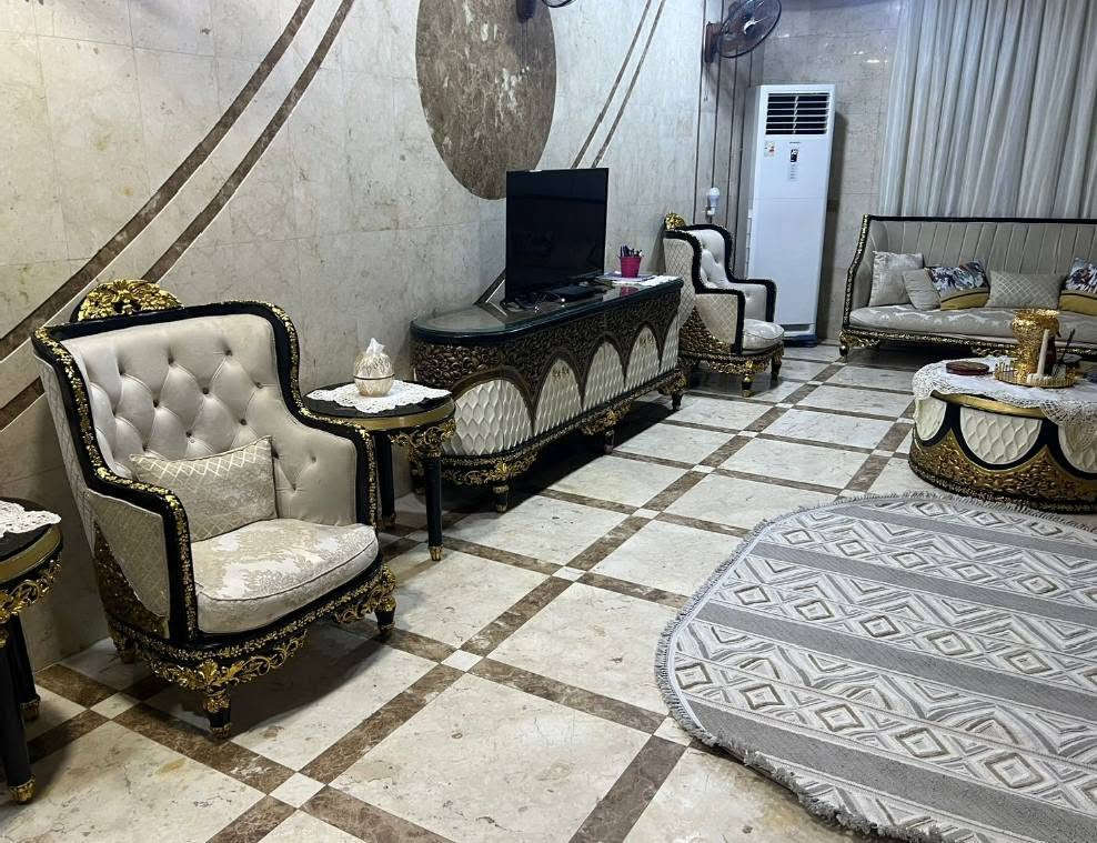 السلام عليكم اثاث بيت نظيف جدا ميز طعام مو ست كراسي وميز تلفزيون وشانزلي مرايه


**إذا كنت صاحب هذا الإعلان وتريد حذفه لأي سبب، رجاءا أرسل رسالة إلى الدعم الفني**