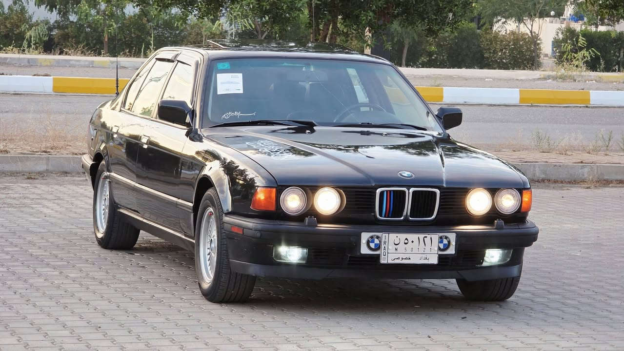 من رخصه الادمنيه المحترمين ❤️
📞***********
بي أم دبليو موديل 92سته سلندر  لون اسود حجم 730 اصل  بلاد تكمه وسنويه  كير أوتوماتيك بدون ضرر او خياس مكفوله كفاله عامه بس صبغ عام جماليه رقم وسنويه جديد لحد 2027 / شهر ثامن مشروع وطني   باسمنه  شرط تحويل 
~~~~~~~~~~~~~~~~~~~
التفاصيل / 
كيرو محرك شرط لاصرف لابخار ✔️
ايرفلو جديد 
حساس خلفي 
دواخل صاج ملكي 
صدر امامي خلفي جديد 🔶
 تبريد ثلج 
تبريد لمس 
اي بي اس شغال ✔️
دشبول ايرباك 
سلايت طكتين كهرباء شغال 
كوشنات جلد 💯
كوشنات كهرباء 
بطاين جلد 👏
جام كهرباء 🔶
دبل جكمجه 
تخم تايرات جديد 
قفل مركزي 🔝
پاتري جديد ✔️
كهربائيات كلهه شغاله بدون اي نقص وسياره جاهزه من دعاميه لدعاميه وترايك شرط للبصره واعتذر ماجاوب التعليقات لان ممتواجد علنت الشراي يتصل ويدلل مكان سياره ديالى / خانقين سعرهه ....52
