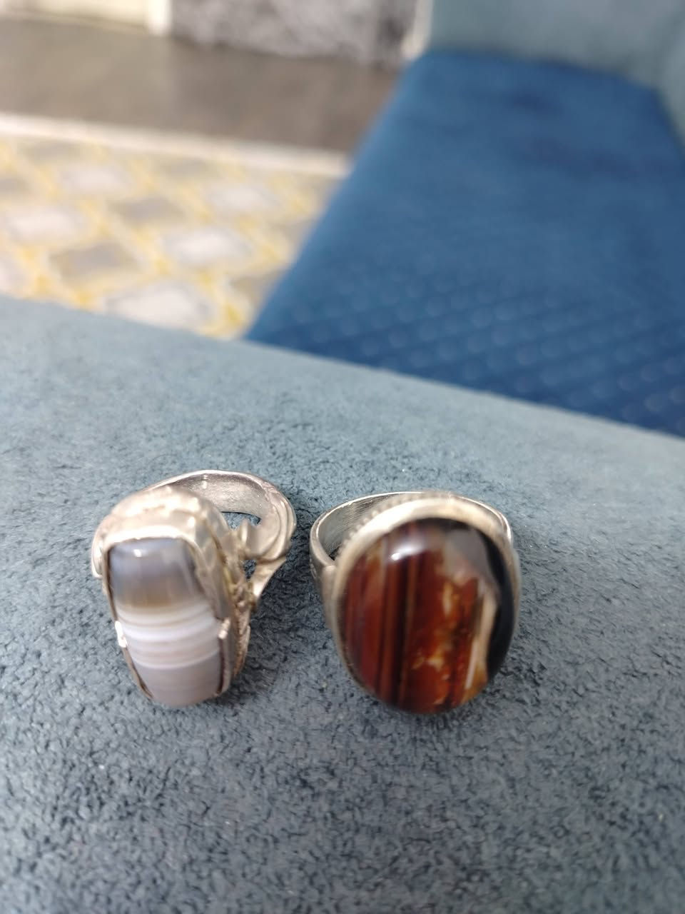 سلام عليكم خواتم للبيع جزع يماني قياس 22 سليماني قياس 25 صياغة يدوية ثقيله عنواني بغداد أعتذر توصيل ماعندي


**إذا كنت صاحب هذا الإعلان وتريد حذفه لأي سبب، رجاءا أرسل رسالة إلى الدعم الفني**