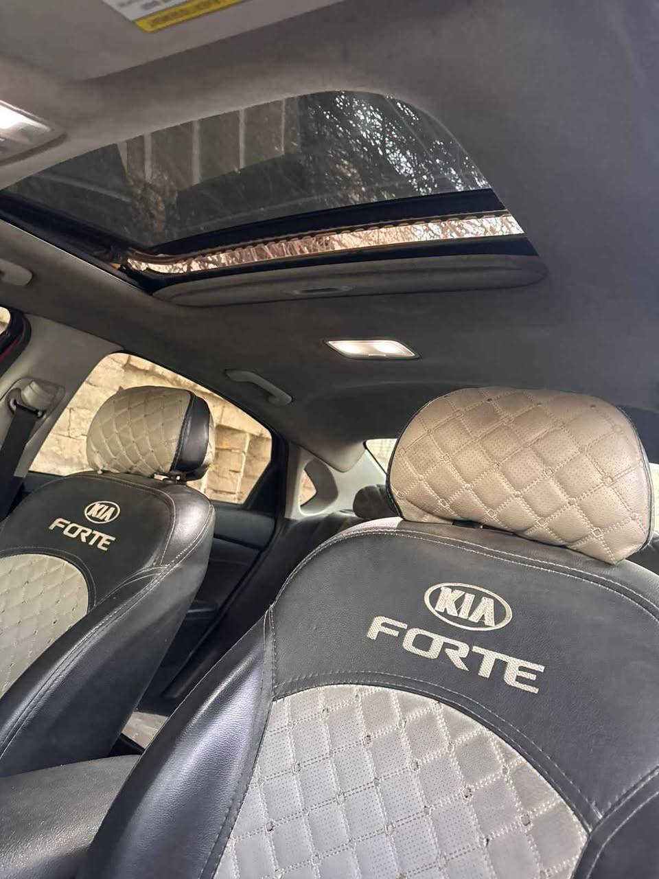 السلام عليكم 
 فورتي ٢٠١٩ وارد امريكي للبيع فول مواصفات S عدا البصمة  
محرك ٢٠٠٠ دوش خير من الله
كير AT المرغوب
 صدر جديد هسة مبدله

مواصفات السيارة رادار امامي ،تحديد سرعة ، تحديد مسار ، تحكم استيرن ،نظام كير اوتو وعادي ،شاشة كبيرة ، انظمة قيادة وباقي المواصفات المعروفة

حادثها جاملغ مبدل بدون دواخل بدون ايرباك
صور الحادث مرفقة 

 رقم بغداد الدولي والسنوية لحد ٢٠٣٠
السعر ١٢٤ وبيها مجال 

*********** 
مكاني الاعظمية بغداد, العراق
