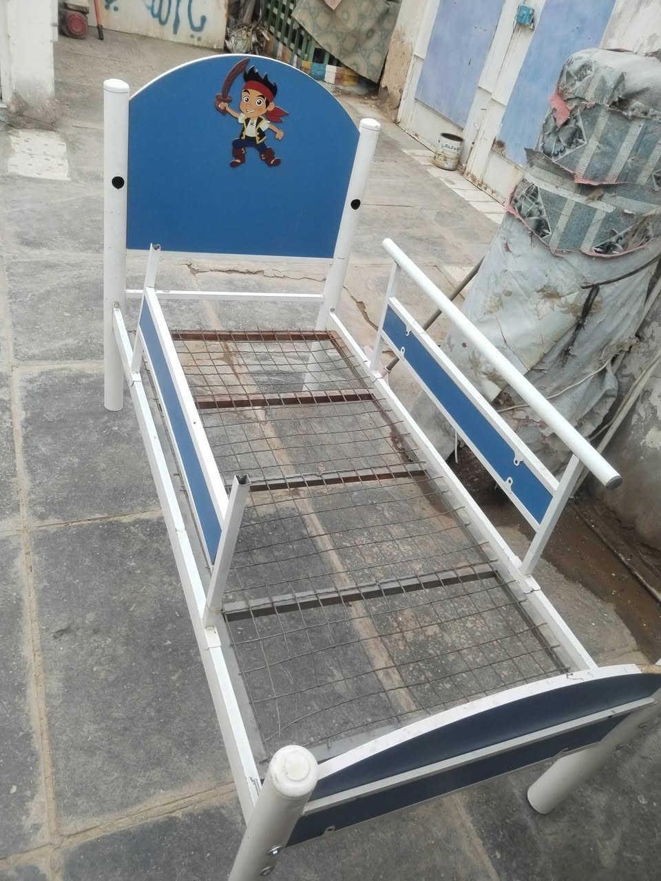 انواع الغراض البيع كلمن اوسعره عنوان شطره حي زهور ***********
