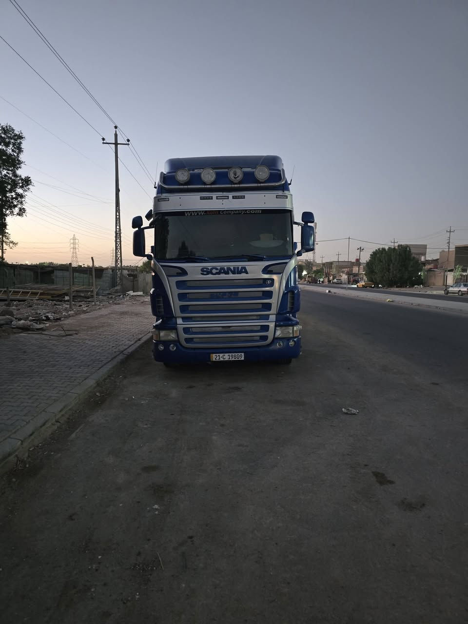 سكانيه سنكل 2005 سنويه جديد بسمي براد سور سمك 7 جهاز SL200 تخم تاير عادي بس راس تنباع عادي السعر خاص ***********
