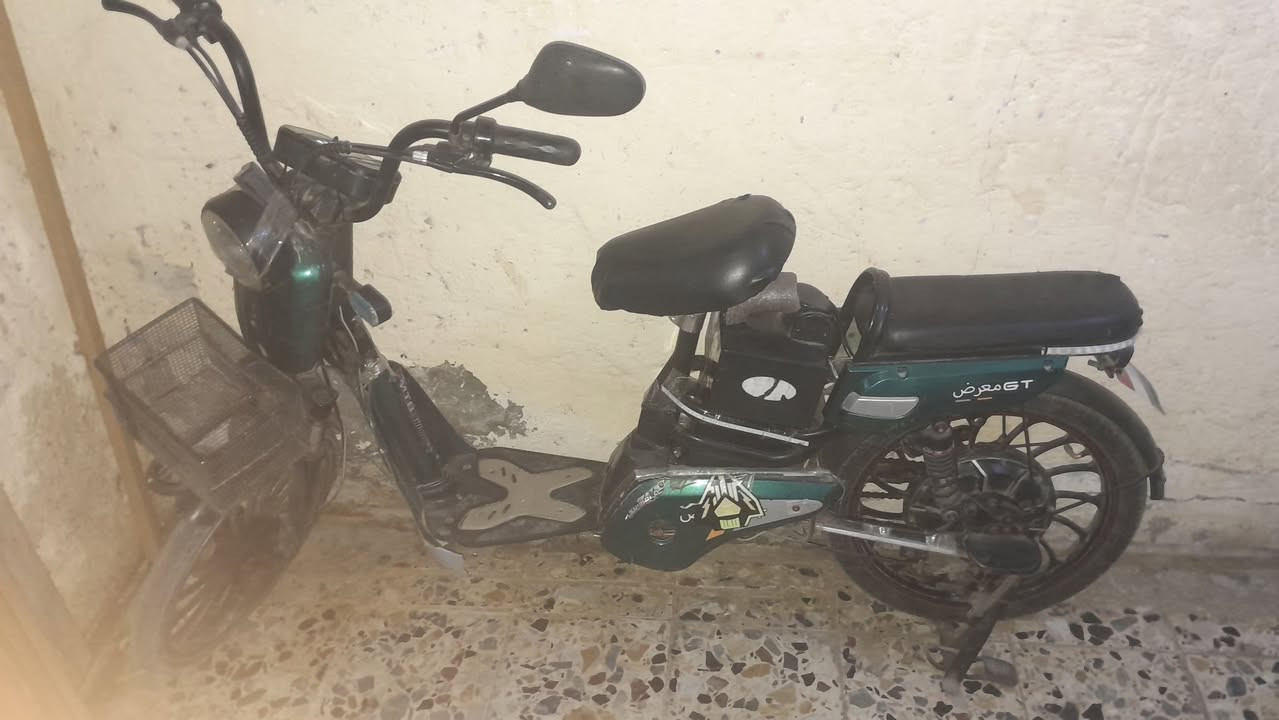 السلام عليكم دراجه شحن حجم 20 اربع بطاريات نضيفه مابيها اي عطل بطارياته جدد السعر 300الف الاستفسار عل خاص او عل رقم  *********** العنوان بغداد الجديده
