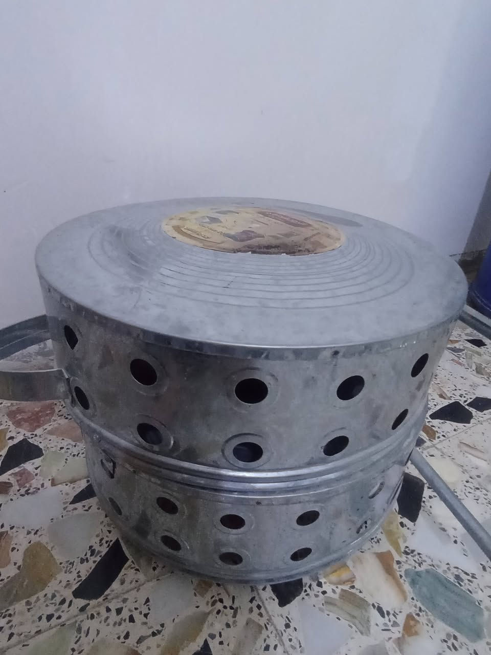 تنور غازي لبيع العنوان النهروان شارع المستشفى ***********
