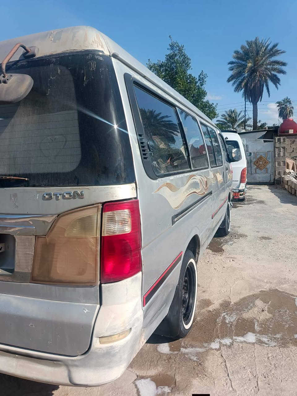 سلام عليكم سياره فتون مديل ٢٠١٤ مكينه كير اكسل حداديه تخم تاير سياره مكفوله من الصبغ رقم بغداد تحويل ثاني يوم مطلوبه ١٤ ورقه على المشتري السعر ٥٠ ورقه للاستفسار هذا رقمي ***********
