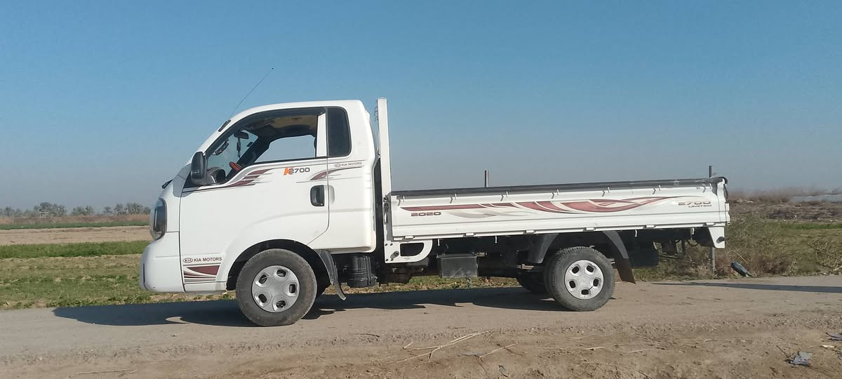 سلام عليكم كيا موديل 2020 بغداد وجه الجديد رقم انكليزي هزه جديده بسمي شخصيا السياره  مكفوله كفاله عامه شرط سونار السياره على وضع الشركه سبير ما نازل تبريد شغال السياره جديده معنى جديده احلى من الصوره مكفوله من كلشي السياره 1 على 1 المكان اليوسفيه 
السعر 137.   ‏‪0750 528 4604‬‏. ‏‪***********‬‏
