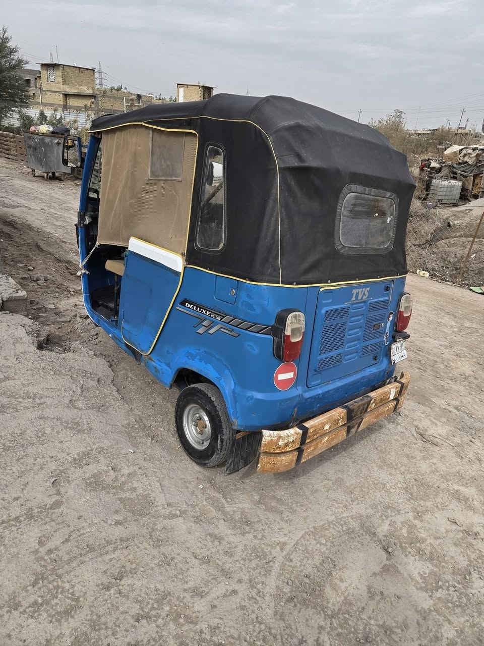 للبيع تك تك٢١ جاهزه ماناقصه شي محرك مكفول والبدي شوف العين رقم وسنويه بصره  السعر ٦٧٥٠ وشراي يتصل العنوان  القرنه ***********
