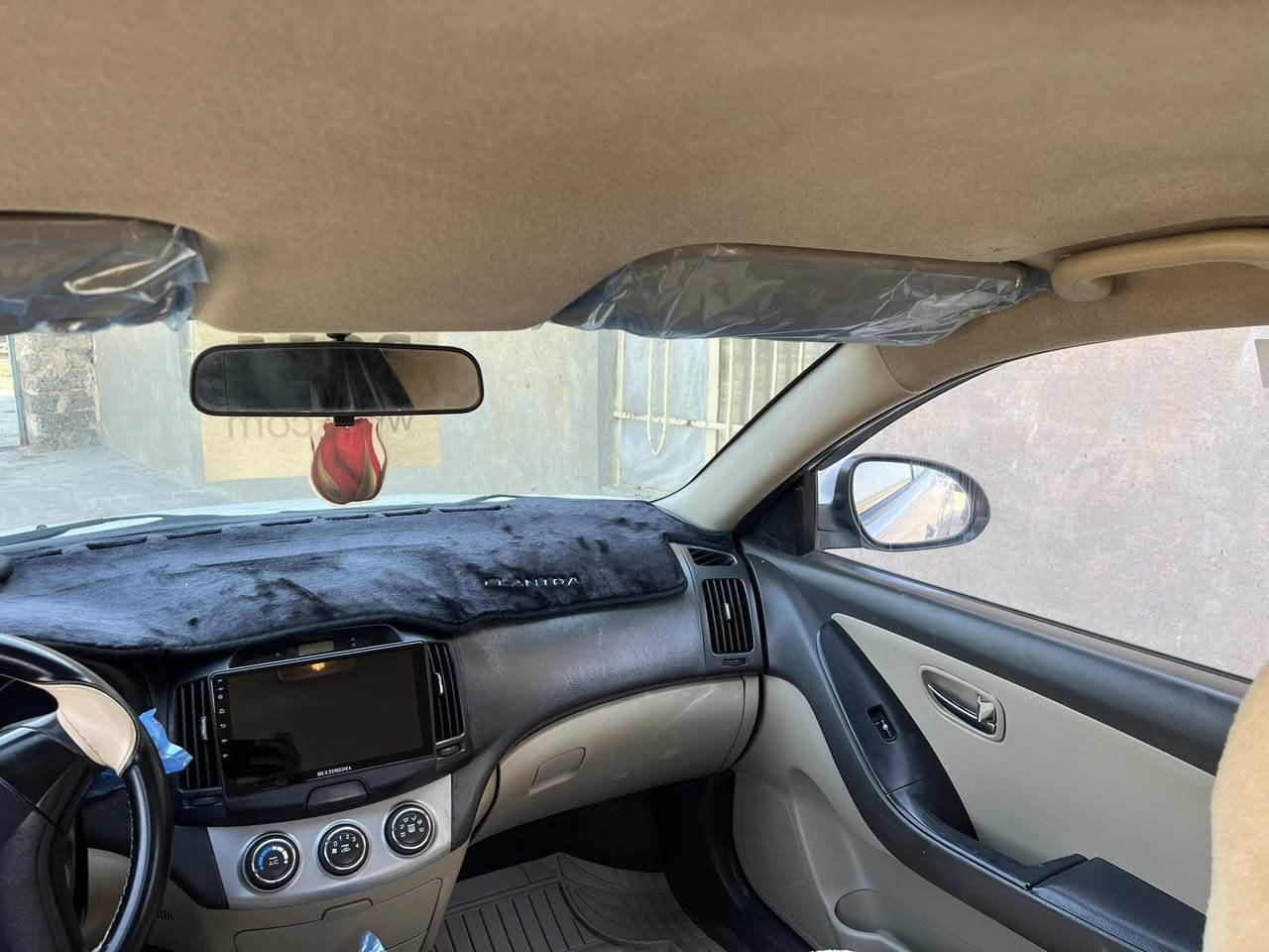 سلام عليكم لنترا 11 للبيع ضررها 3 قطع رقم اربيل لل30 السعر 107 وبيها مجال مكاني تكريت 

‭0776 337 7638‬
