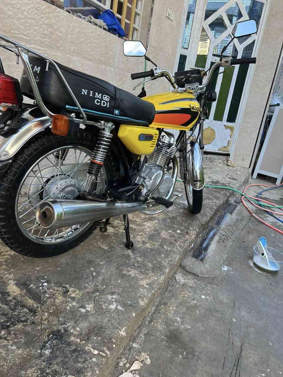 دراجة أيراني موديل 2025 نزلة صارلهة شهر كفاله عامه 4 كير  سعر 700 وبيه مجال رقمي *********** مكان بغداد جسر ديالئ
