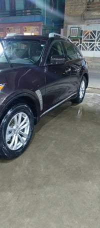 للبيع نيسان انفنتي موديل ١٠ السيارة فول مواصفات مكينه كير تبريد صدر تخ...