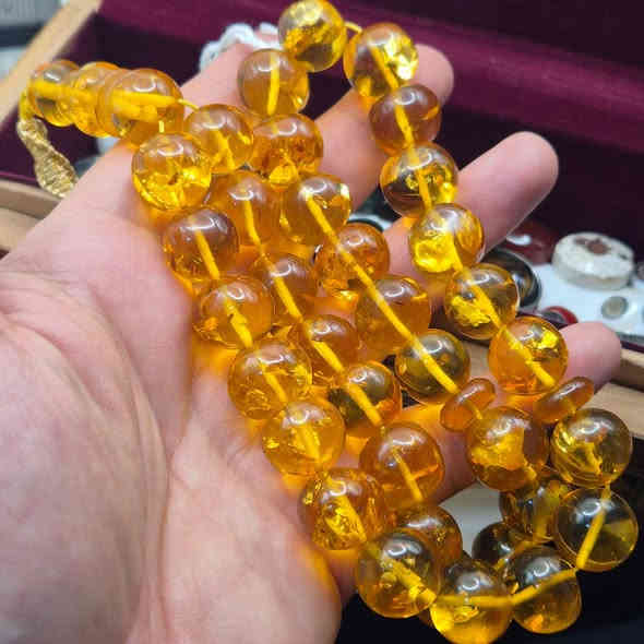 كهرب روسي اصلي حشري ( حجم خشن ) 
قطر الحبة 1.5
عدد الحبات 35 حبة ( معوج )
وزن 68 غرام 
عطر نومي بصرة واضح عند الدلك

للإتصال و المراسلة***********
🚗 خدمة توصيل كل مناطق العراق
💳 كارت ضمان (أصالة المنشأ & غير معالج )
📍 الكوفة _ شارع كوفة نجف الرئيسي _ مأكولات خوخة _ داخل فرع المطعم بغداد
