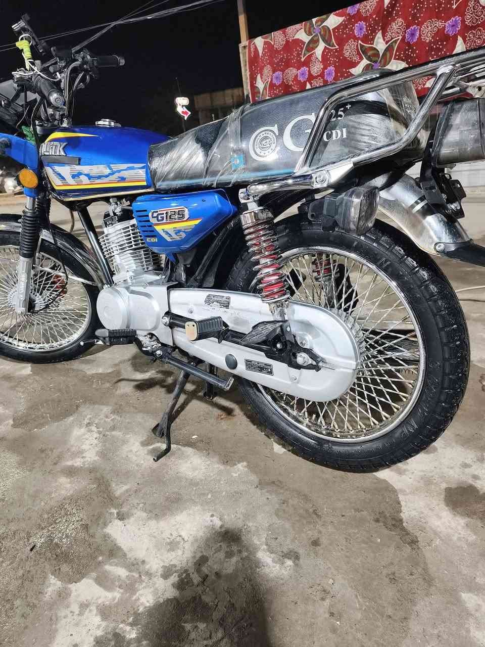 دراجه إيراني موديل 25 4كير مكينه كفاله برغي ما مفتوح كهربايات كامله نقص بس شاشه مالته مو كامله عرض أو بنز بريك خلفي كلشي ما بيه أوراق كامله بسمي سعر 750بيه مجال رقم *********** واتساب فقط
