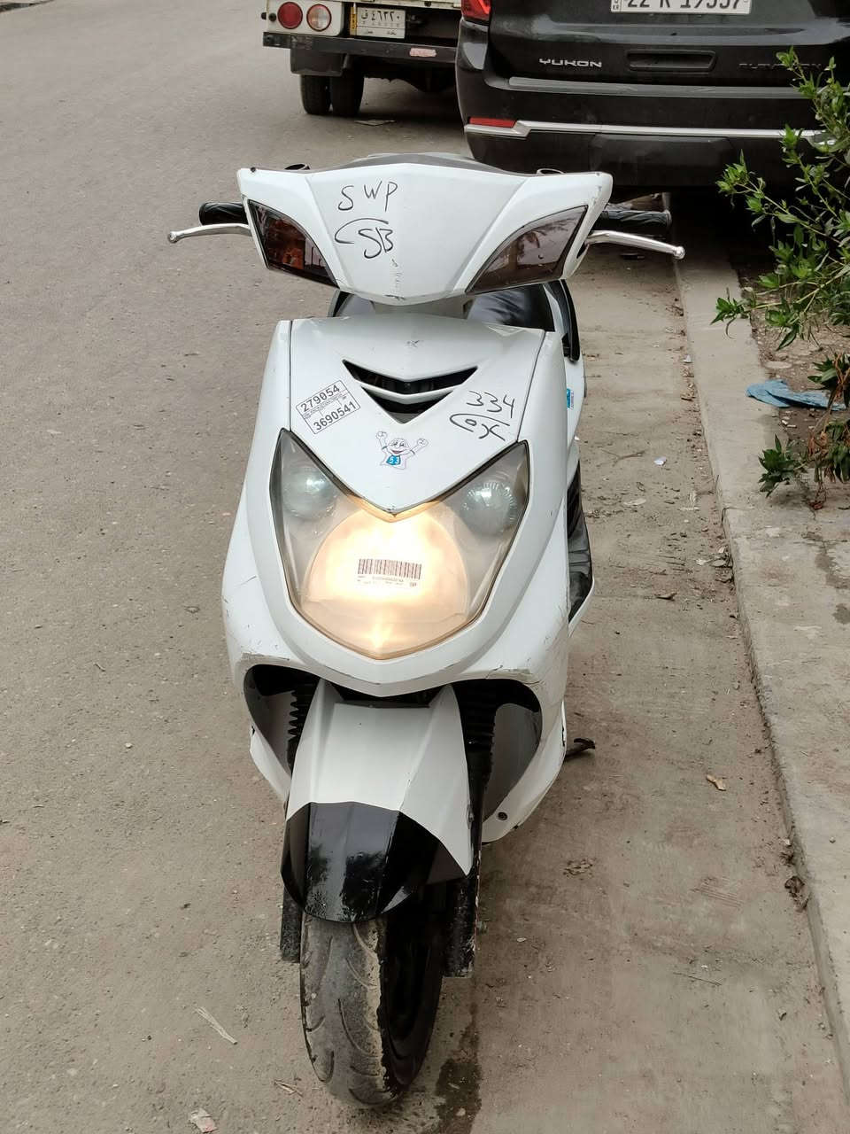 للبيع سكنس مكينة خرسة كفالة لا دخان لا تبخير
كهربائياتها كاملة نقصها فقط دشبول محترك  نص نكرة السعر 500 مجال بسيط سعب شارع الصحة ***********
