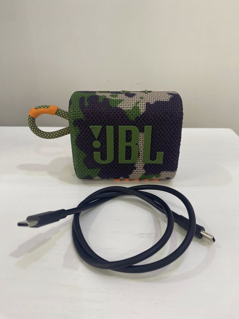 سبيكر GBL  اصلى،بدون  كارتون ، يأتي مع كابل شحن.اول تم 15


**إذا كنت صاحب هذا الإعلان وتريد حذفه لأي سبب، رجاءا أرسل رسالة إلى الدعم الفني**