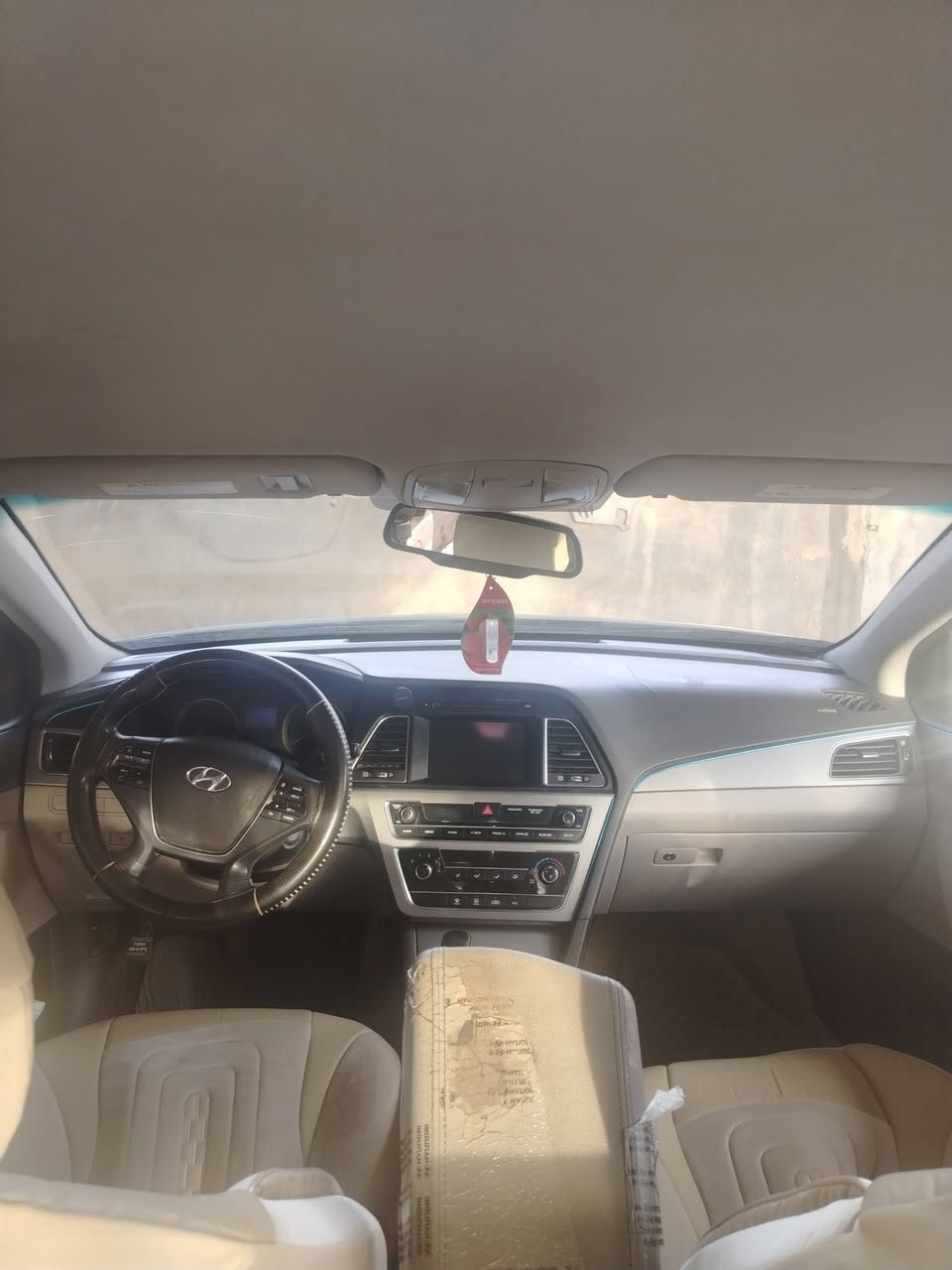 السلام عليكم سوناتا موديل 16  نص فول.  1600تيوبو        ايكو. باسمي   السعر 120. *********** ابو محمد. مكان السياره كوفه
