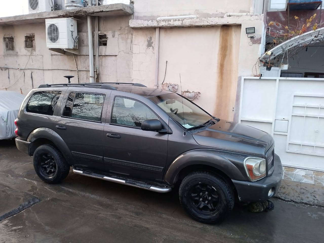 دۆج 2004 رەقەم کرکوک مشروع وەتەنی 
سەنەوی تازەیە بەناوی خۆمەوەیە 
مەکینە V8 بیلاد 
[کـــۆبـــۆن بــەنزینــــی هـــەیە]
دوو سێ پارچە بۆیاغی هەیە بێ داخلی 
گێر و مەکینە تایە و تاخم پێش هەمووشتیکی بەشەرت 
شـــوین کـــرکوک ئازادی 
*********** ڤایبەر +واتــسئاپ
***********
سعر 73 مجال 
گــۆرینەوەش ئەکەم گەر بەدڵم بێ كركوك, العراق
