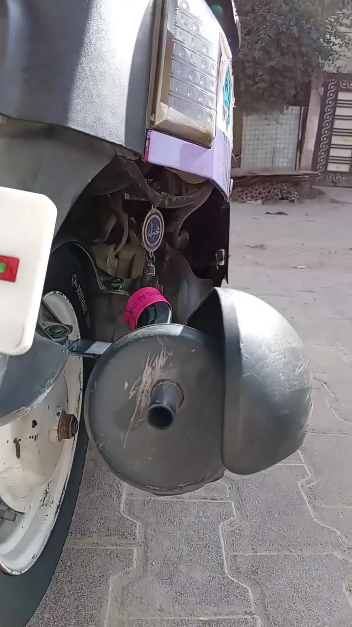 سلام عليكم دراجه ماكس بوليسي للبيع كابريتر الدراجه مكفوله مكلشي كفاله عامه شغاله من سلف وهندر كهربائيات شغاله الموديل 2008 اليحب يتوصل عله الرقم*********** العنوان الديوانيه الجمهوري شارع سيد امين او يتواصل خاص
