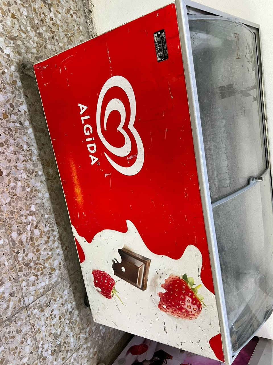 السلام عليكم
للبيع 
مجمده طرحية
السعر 250 
مكاني نجف كوفة
الهاتف/***********
