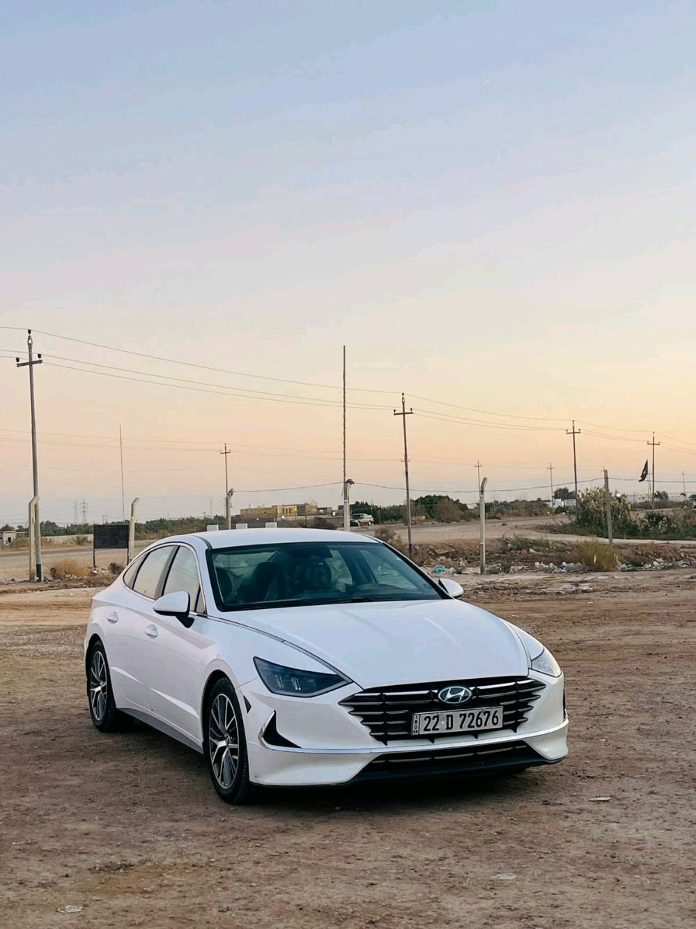 سوناتا موديل 2020 محرك 2500 رقم أرييل بأسم البائع وارد امريكي كلين مكفوله من الضرر والغرق جديده كلش ع وضع الشركه برغي مامفتوح بيها ماشي99 الف ميل بغداد شارع فلسطين مكان السياره 