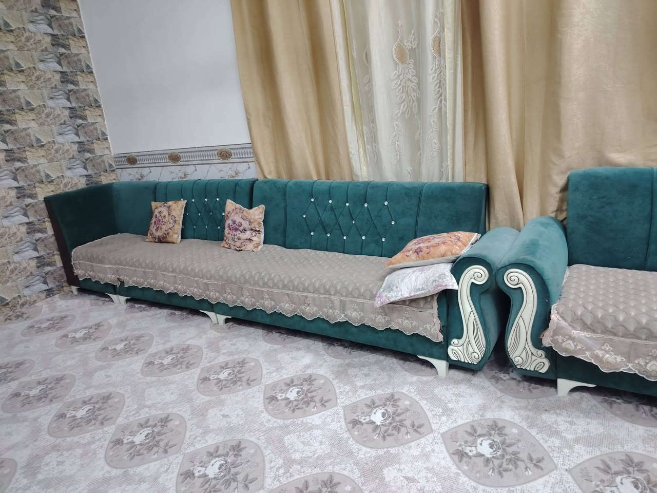 للبيع سعر ٧٠٠ تفصال 10 قطع ***********
