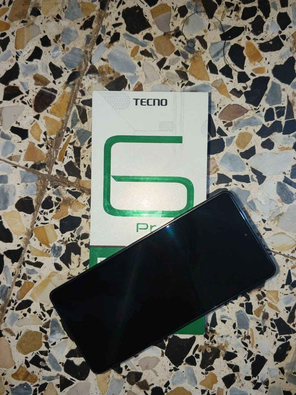 سلام عليكم جهاز للبيع تكنو بوفا 6 برو 5g جهاز نضيف  كلش مال بيت شاشه زلخ مابيها ماداخل صيانة ابد ذاكره 256 جهاز قوي خاصتا بالألعاب سعره 200 ألف وبي مجال للشرايه مكاني ديوانيه مركز خاص أو واتساب ***********
