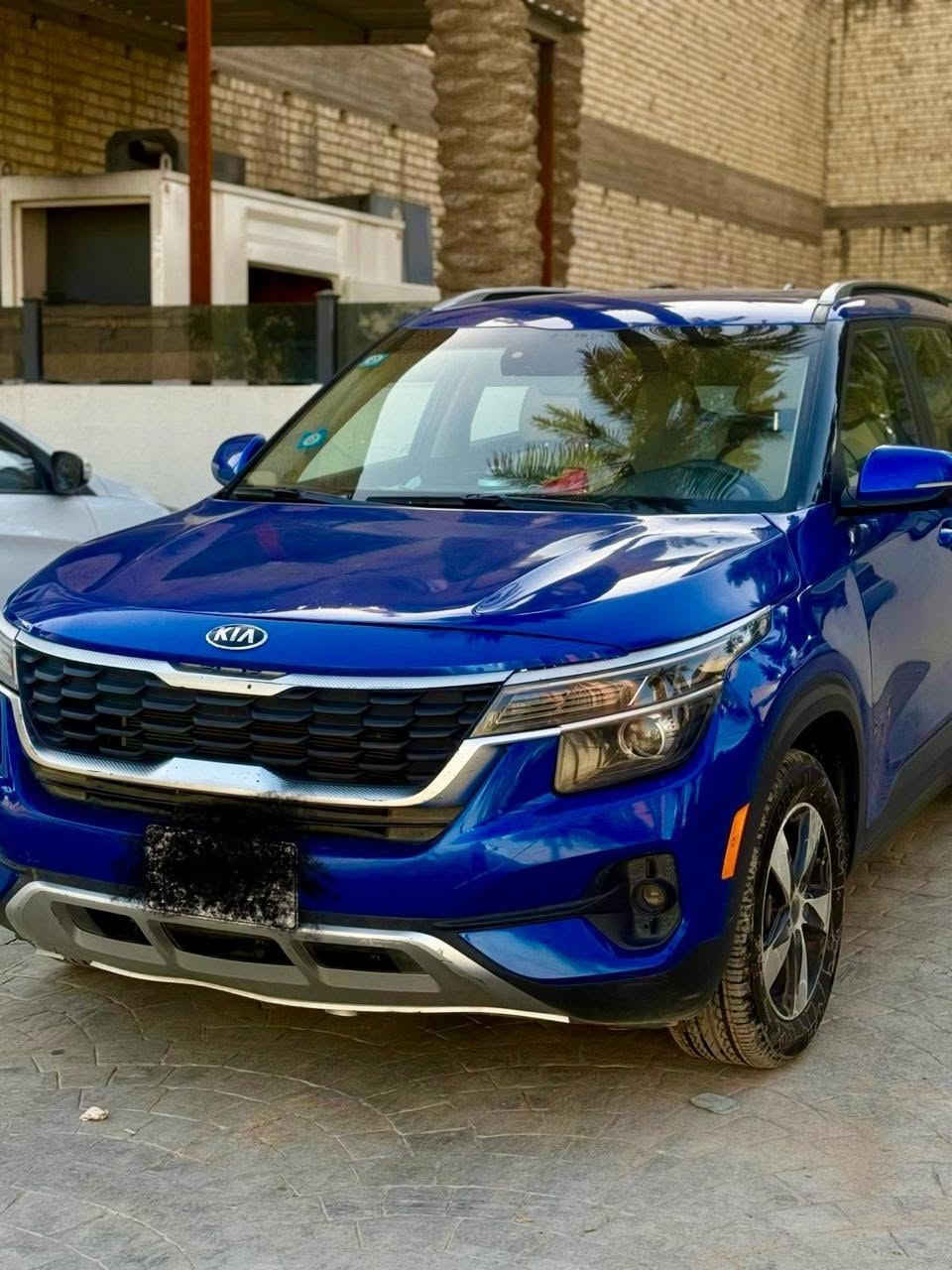سليتوس 2021
رقم بغداد وبأسمي ماشيه ٣٦ الف ميل محرك 2000 دوش 

حادثها جاملغ امامي بامريكا 
طخه الباب خلفي هنا ابغداد مصلح
رادار وحساسات 
3 انظمه قياده
تبريد كشنات ً جلد 
أشاير بالمري 
السعر ١٣٠ وبيها مجال 
***********
