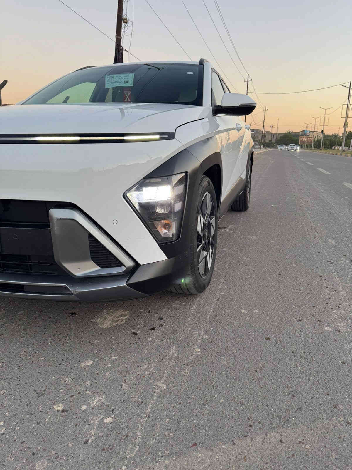 كونا خليجي موديل 2025 هابيرد مرقم بغداد
ماشيه 8000
- رادارات امامي خلفي جانبي مري 
- سايد بريك بصمه مع نظام كير تعليك 8 سرعات الحديث 
- تبريد بيانو مع شاشة تبريد و تحكم 
- تبريد يجي قطعتين امامي و خلفي مع 4 مخازج تايبسي 2 امامي 2 خلفي 
- شاشه متصله مع شاشه عداد الكتروني 
- اشاير مري لد مع مري كهرباء و رادار  
- نظام ال سبورت و ايكو  
- سايد بريك كهرباء بصمه مع شاشه كبيره GPS 
- كامرات  
- لد دشبول + ابواب 
- داخل ابيض
- نظام الاوتو ستوب ( الابريك ال الي عند اقتراب السياره من سياره اخره )  مع مانع منحدرات تنبيه ⚠ عند الشاشه 
- كروز سرعه بدقه عاليه جداً جداً 
 السياره جديده شخط مابيه مكفوله من كلشي ماعده لي مذكور بل منشور 
(ملاحظه بيه صبغ في باب السايق موضح في الصور)

السعر 185$  
عنوان حي الجهاد 
***********
