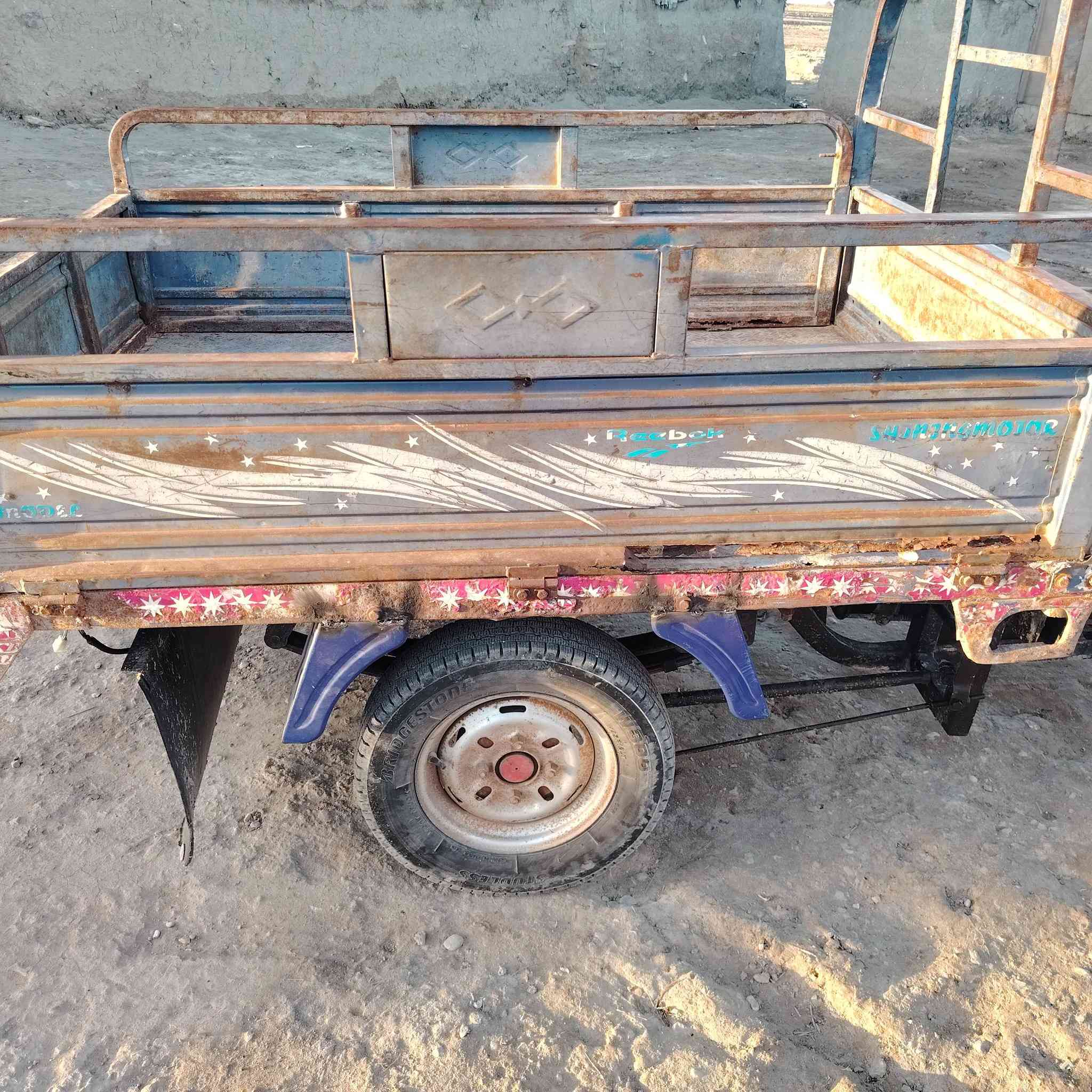 سلام عليكم ستوته جمره كلك للبيع او مراوس ب امتيار اتصل ***********
