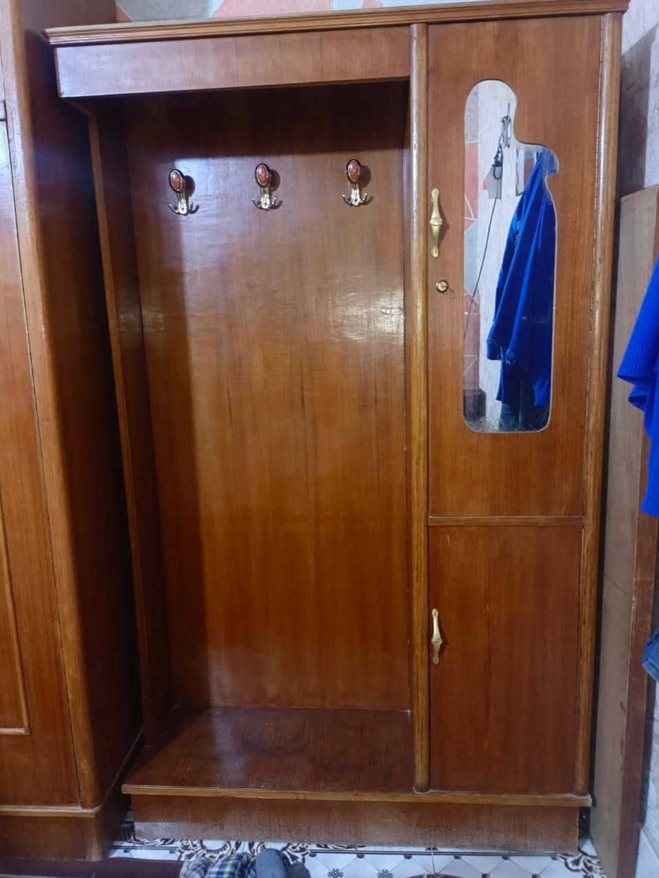 غرفه أخشاب تسكام ام 6ابواب  طابقين السعر خاص عمارة, ميسان


**إذا كنت صاحب هذا الإعلان وتريد حذفه لأي سبب، رجاءا أرسل رسالة إلى الدعم الفني**