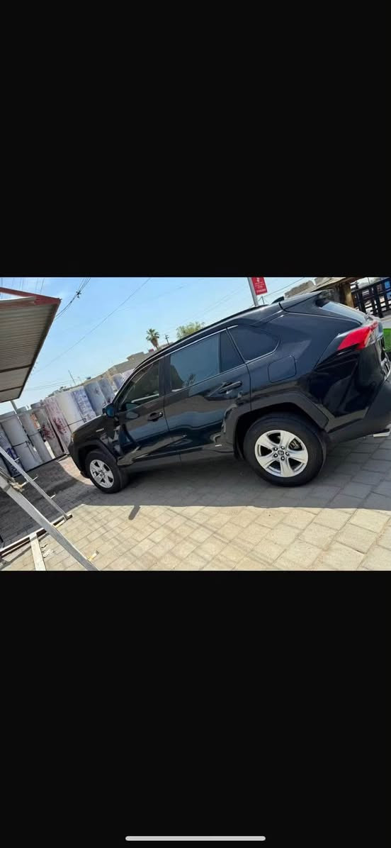 سلام عليكم
حادثه موضح بصور وتفاصيل كله موضحه + بيه بارد بالباب الصدر 

راف 4 للبيع فول مواصفات XLE  هايبرد 

السياره نظيفه ومابيه نقص وبااسمي السياره 

🔹 الموديل: 2021

🔹 التسجيل: رقم بغداد

🔹 المواصفات:

✅ محرك 2500 هايبرد 

✅ بصمة تشغيل + أبواب + صندوق

✅ شاشة حجم كبير

✅ صندوق كهربائي

✅ تبريد قطعتين

✅ كشن سائق كهربائي

✅ تدفئة كشنات وتبريد

✅ رادار أمامي وخلفي 

✅ مانع تصادم

✅ تحديد مسار

✅ مانع تزحلق

✅ هندبريك بصمة

✅ فور ويل

✅ 3 أوضاع قيادة (نورمال - ايكو - سبورت)  

‏✅ ABS

سعر 205

واتس اب ***********

ديالى بعقوبه
