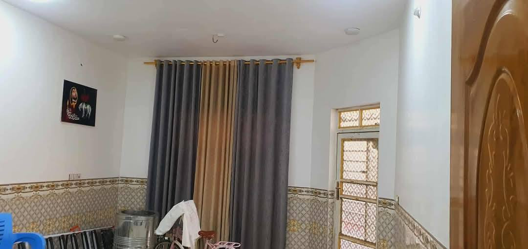 🌹.     السلام عليكم.    🌹

 🏠     #دار__للبيع   🏠

🌄🌅 #فضلا_وليس_أمرا_تابع_الصفحة_ليصلك_كل_جديد

🌐#الموقع : #موقع___مميز

🟥🟥#الدلالية____بذمة__الطرفين

#الحمزة الغربي ⬅️ المعارة  ⬅️ قرب بيت الحاج محمد كامل.

🟩 التفاصيل 🔻🔻

🟦النوع : طابو زراعي.

🟦المساحة : 217 متر .

🟦 البيت حديث ⬅️درجة أولى. 

🌌 البناء : طابوق والسقف صب كونكريت.

🌌 السطح مطبك⬅️  اشتاكير. 

🌌 جميع الخدمات متوفرة ⬅️قريب جدا على الشارع العام. 

⬅️⬅️التفاصيل   :👇

🌌🏞️ البيت متكون من طابق أحد ويحتوي على :

🌌 غرفة نوم عدد( 2) .

🌌 استقبال.

🌌صالة.

🟥مطبخ

🌌 صحيات داخلية  .

 🌌صحيات خارجية.

🟥#لانسمح_بنسخ_المنشور
👇👇
🔚🔚السعر ؛ اكتب تم⬅️  ويجيبك السعر على الخاص و بخدمتكم.
👇👇👇

للاستفسار اكثر يرجى زيارة مكتب دلالية الرياحين للعقار  

#الكائن الحمزة الغربي بداية  الحي العسكري على الشارع العام مباشر مقابيل المدارس قرب مكتب الأخوين للإنترنت. 
                         
               

  ☎️ الاتصال على الارقام الموجودة 

  ☎️                  ***********. 

  ☎️               ***********.

  ☎️               *********** 

☎️🌌للأعلان والترويج عن عقاراتكم يرجى مراسلة الصفحة أو مراسلة خدمة الزبائن واتساب. ***********☎️
