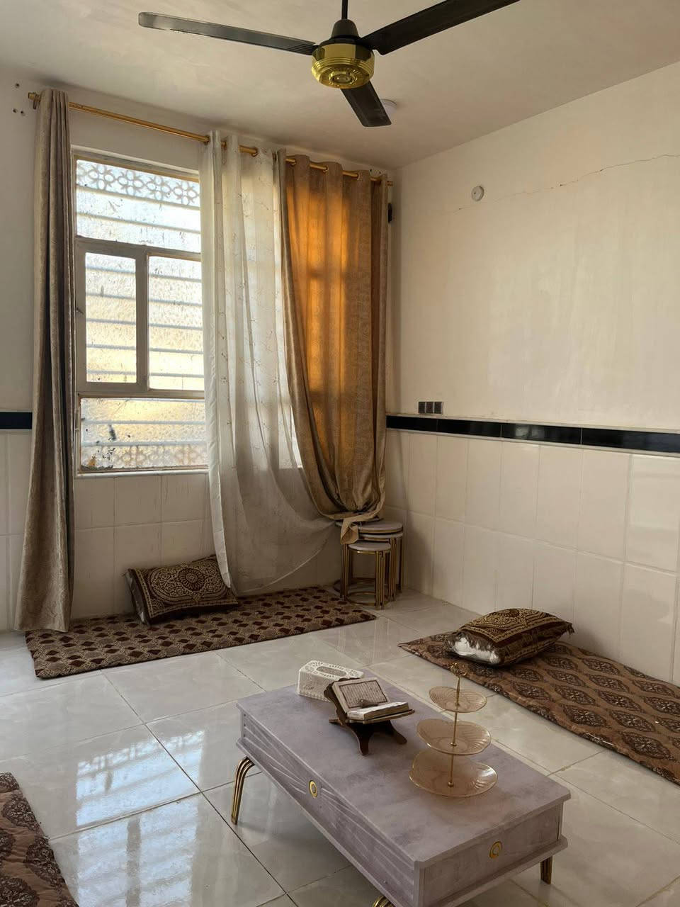 📢 اعلان 📢📢 اعلان 📢 
       👇               👇
⚜⚜ للبيع ⚜⚜ للبيع ⚜⚜
🏠 دار سكني طابو زراعي 🏠 
📐 المساحة  ١٤٠ متر 📐
🌍 الموقع / الحلة / حي الجزائر / قرب مذخر الفيض  
🏡 طابق واحد  يحتوي على غرفه نوم   🌺 صاله 🌺 هول  🌺 مطبخ   🌸مجمع صحيات 🌹 كراج
📏 الواجهة ٧.٥ متر والنزال ١٩ متر 
📷 صور المنزل مرفقة في الاعلان 👇
 ❓للاستفسار ⚜  زيارة مكتب انكيدو للعقارات والمقاولات في حي الجزائر مقابل مكبس التمور او 📞 الاتصال على هواتف المكتب 
☎️*********** محمد الزبيدي 
☎️ *********** سيد وليد 
☎️ *********** سيد وليد 
⚜⚜⚜⚜⚜⚜⚜⚜⚜
