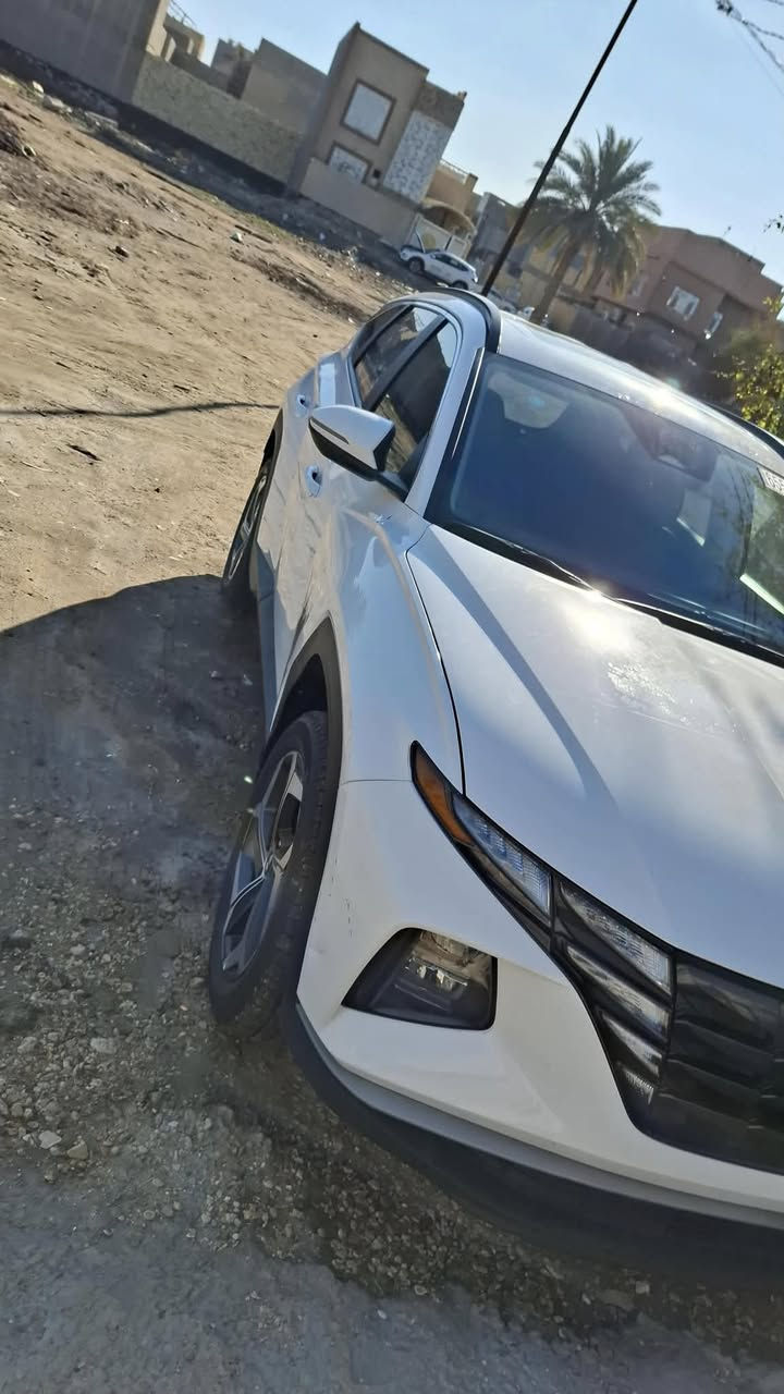 السلام عليكم 
توكسان 2024 بدون رقم حره  السعر 207 
فول مواصفات ماشية 30 الف حادثها مرفق مع الصور معدل بي دي آر ماعدى شويه من باب الصدر مارجعت بي دي آر وبقيتها ماصبغتها ع وضعها 
* كشن كهرباء 
* فتحة 
* ويا كب 20 
* كشنات تدفئة
* جنطه كهرباء 
* رادارات امامية وجانبية 
* قيادة ذاتية 
* تشغيل عن بعد 
وباقي مواصفات الفول المعروفه 
مكان السيارة بابل الحلة 
للتواصل 
***********
