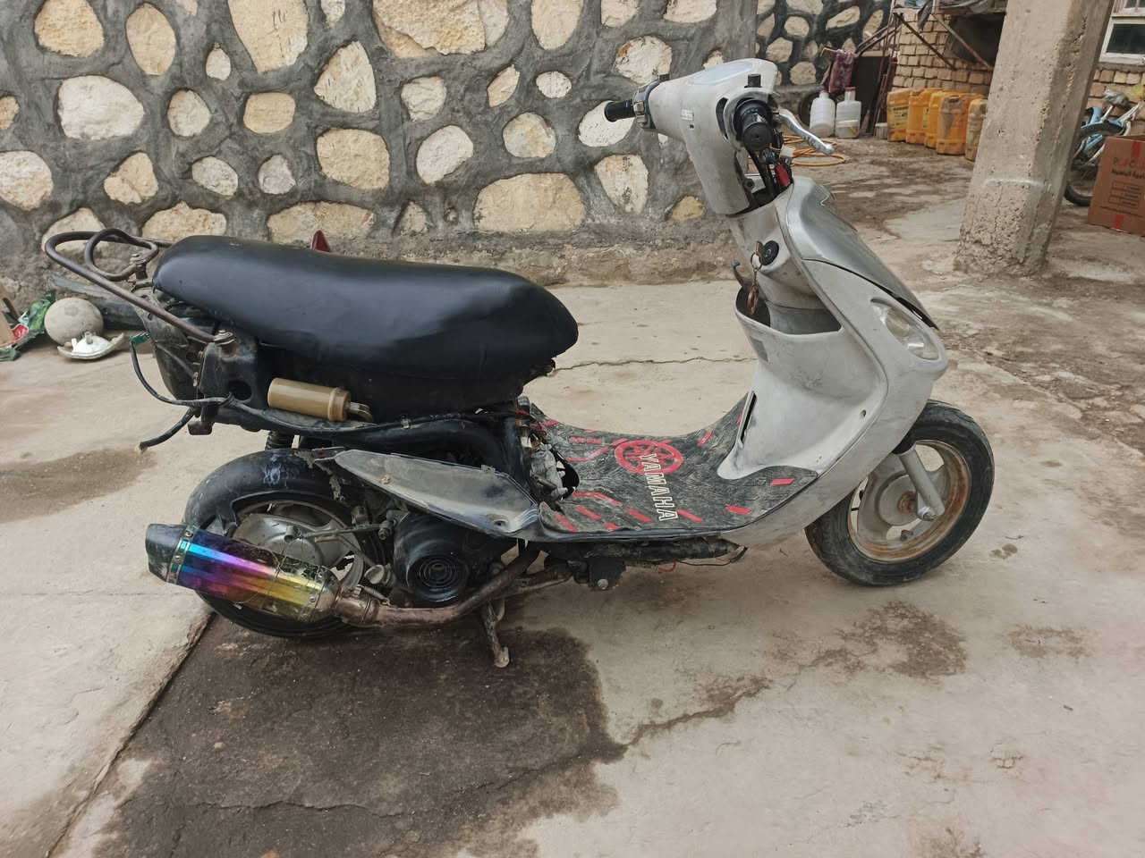 السلام عليكم دراجة ماكس منغولي للبيع بلادي نكرة بكل وقت تيرات خلفي امامي جداد نقص بس باتري 400 وبيها مجال مكان حلة حي الجزائر ***********
