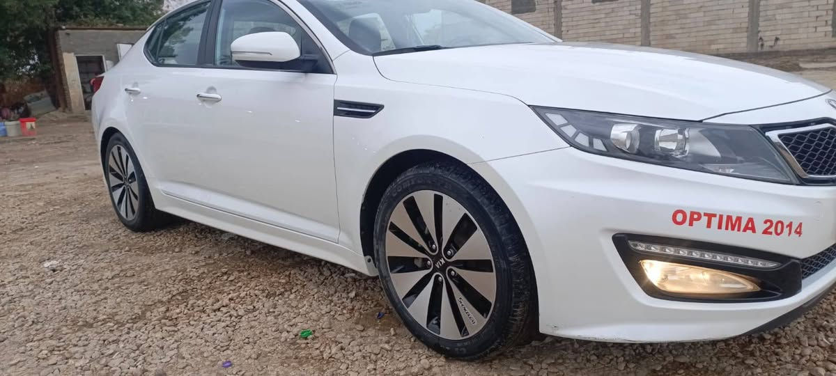 كيه اوبتما مديل ٢٠١٤ خليجي مكينه ٢٤٠٠ فول مواصفات ماعده البنرامه السياره مكفول كفاله عامه بيهه بارده يم قبق البانزين مقدار شبر
السعر ١٣٥وبي مجال بيك خير وادلل 
***********واتساب 

كيه اوبتما مديل ٢٠١٤ خليجي مكينه ٢٤٠٠ فول مواصفات ماعده البنرامه السياره مكفول كفاله عامه بيهه بارده يم قبق البانزين مقدار شبر
