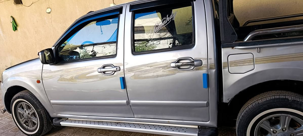 السلام عليكم من رخصة الادمن المحترم للبيع سياره بيكب كريت وول موديل ٢٠١٣ رقم قادسيه سنويه ٢٧ مكفوله من الضربه والتبديل والصبغ كير محرك اكسن مكفولات كهربائيات كلها شغاله تبريد شغال تخم تاير حداديه جديده شرط احلى من الصور السعر ٦٨ وبيها مجال مكاني الحله تلفون ***********. ***********
