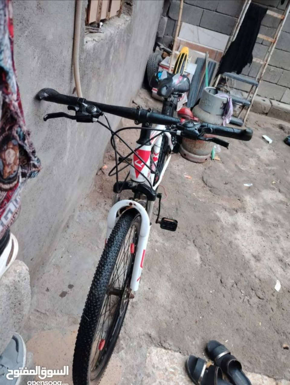 بايسكل جبلي ابيض نضافة90سعر 100وبي مجال للبايسكل كامل ما بي شي


**إذا كنت صاحب هذا الإعلان وتريد حذفه لأي سبب، رجاءا أرسل رسالة إلى الدعم الفني**