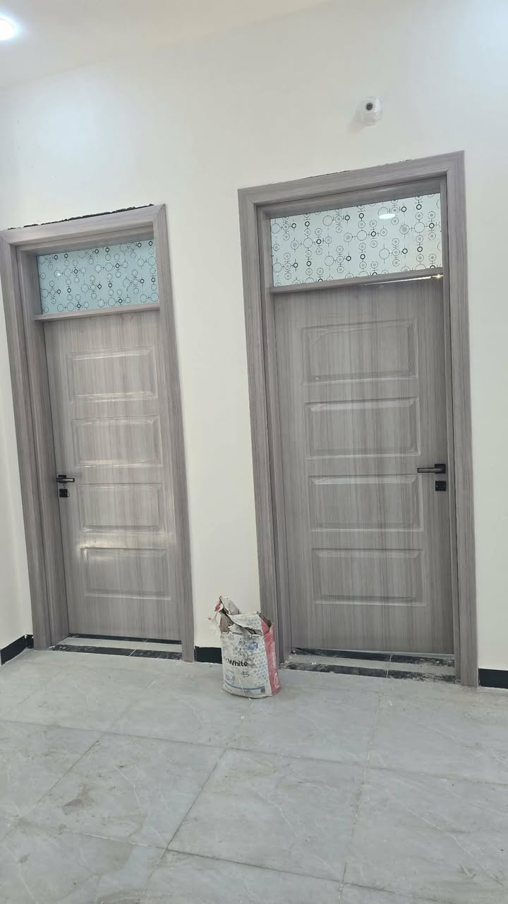 🏡 2 بيوت للبيع_بناء حديث
الديوانية / مجمع حيدر ابن حجي هندي حولي الجامعة . 
🔸طابو زراعي سند 25  . 
المساحة 90م² – طابق واحد
🔹 1 غرفه نوم + استقبال + صالة
🔹 2 صحيات
🔹 مطبخ
🔻 ملاحظة : لا نعمل بالاقساط 
📞  للاستفسار : مراسلة الصفحة 
او الاتصال على الرقم : [***********]
