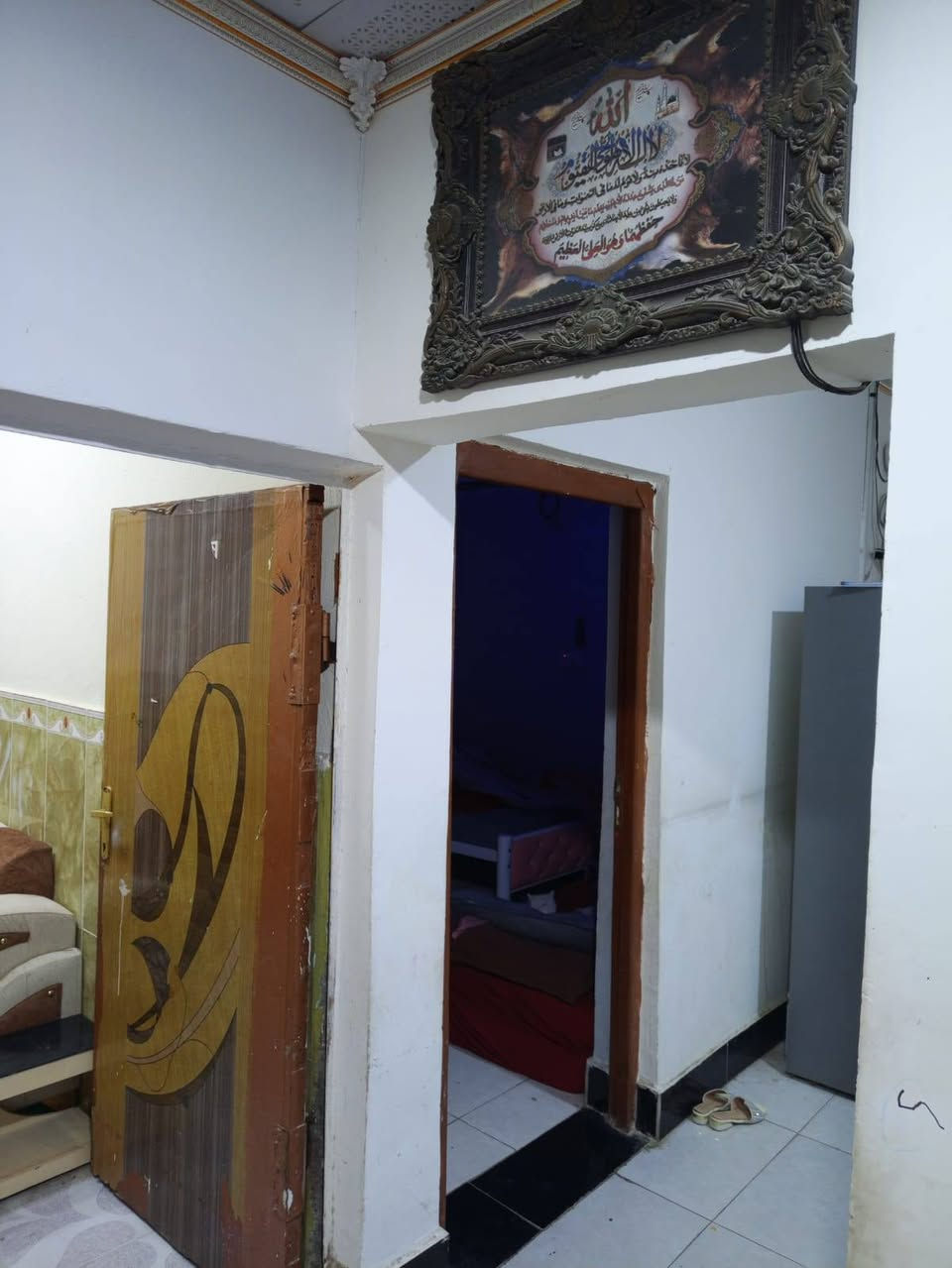 السلام عليكم بيت للبيع طابو ملك صرف المساحه 160 المكان ابي الخصيب نهر خوز يبعد ع السايدين الجوه 100 أو 150 متر السعر 90 مليون وقابل لتفاوض الاتصال على الرقم ***********
