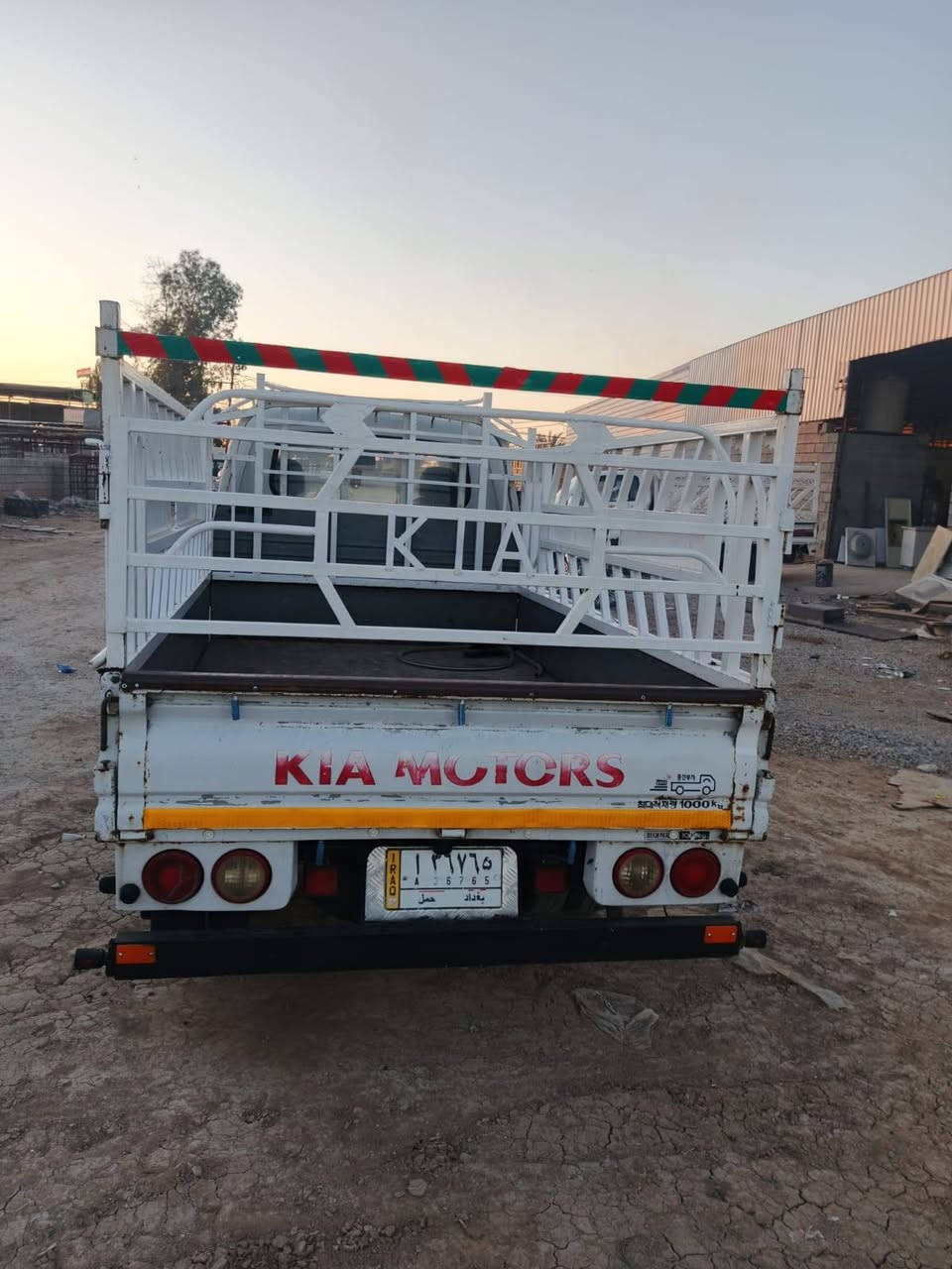 سلام عليكم
من رخصت مديرالكروب المحترم
كيا موديل 2007 رقم بغداد
محرك 3000 سوبر قبق ابيض
كير مكفول
محرك مكفول
شاصي مكفول
رقم شاصي واضح
صبغ دوسات وداير مال الباب فقط 
سيارة كامله وحلوة
مكانها ديالى خان بني سعد
سعر. 83.بيها مجال قليل
*********** ابوفاطمة الجميلي
