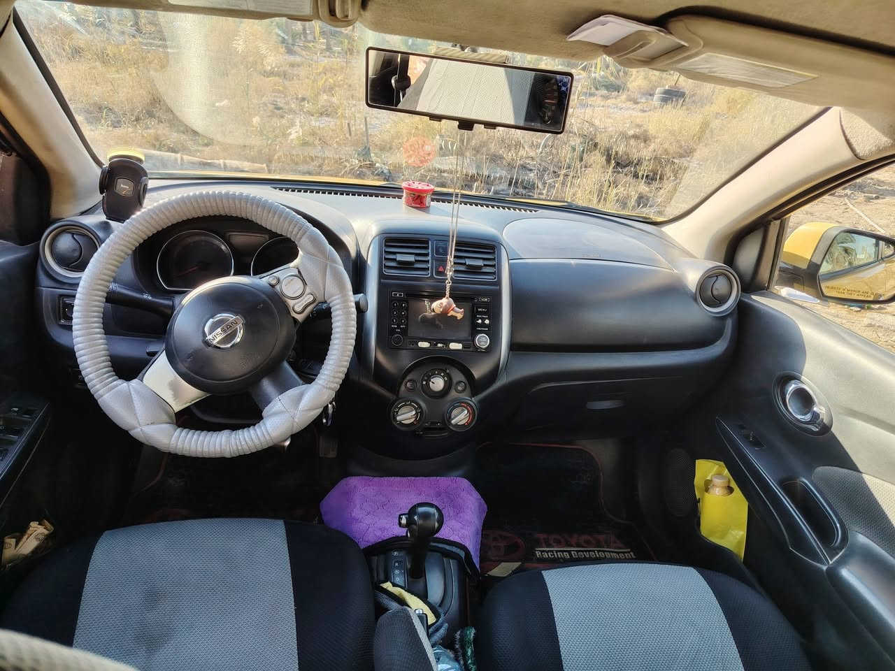 السلام عليكم نيسان للبيع فيرسة موديل 2013 حادثهة جاملغ خلفي جهة السايق تحويل مباشر السياره مصفره هيأة وغرامات رقم بغداد بسمي العنوان الديوانية المركز 

للاستفسار اتصال على الرقم : ***********
