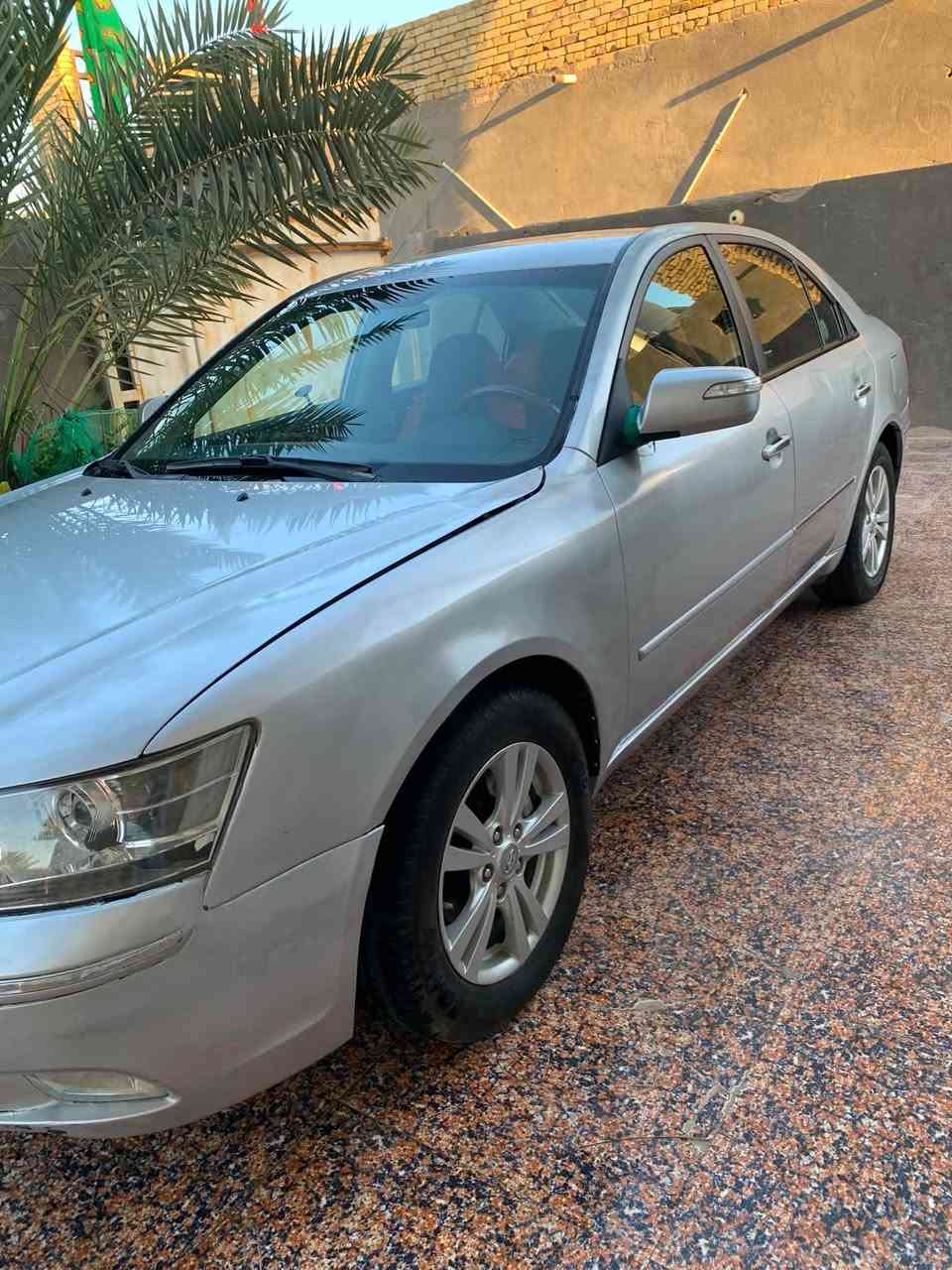 سلام عليكم 
سوناتا موديل 10 أدوات كصه جنطه جاهزه مكينه وكير جدد حدادية تبريد تخم تاير جديد السياره فول عده الفتحه تشغيل بصمه العنوان الناصريه سوق الشيوخ  .السعر ٤٢ موجود ع خط فقط ***********
