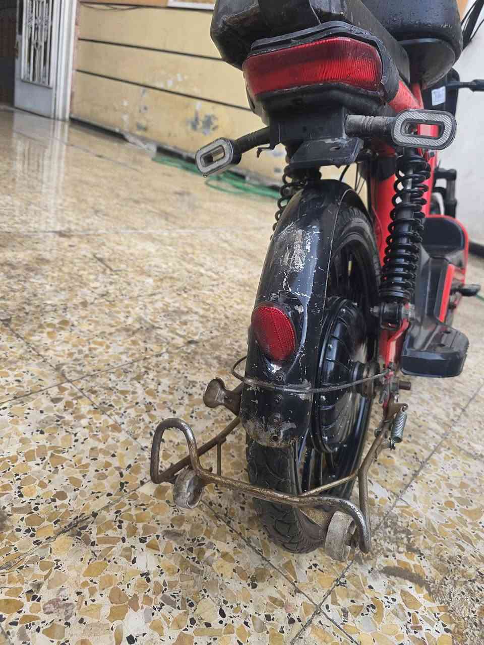 سلام عليكم مر خصت مدير الكروب المحترم دراجة شحن موديل 2024 دراجة متروكة صالهة فترة ما اعرف شبيهة صار بيهة خلل بل كهربائيات وتركتهة لا تكلي شبيهة ابيعهة علا وضعهة العنوان بغداد العبيدي قرب البانزين خانة سعر اتصل وتدلل الرقم ***********
