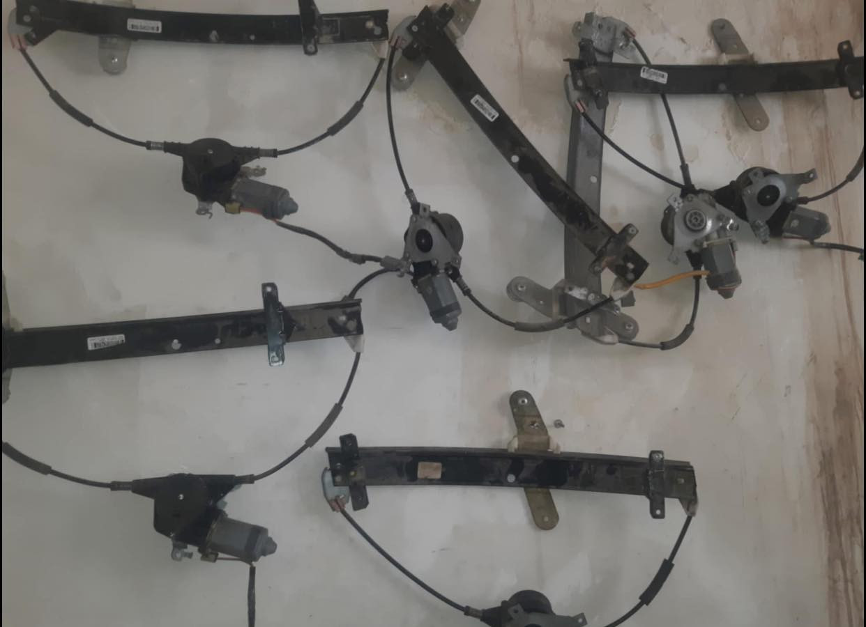 السلام عليكم
توفر جميع ادوات  فورد كراون فكتوريا + كراند ماركيز
+ لينكولون تاون كار 

ملاحظة :جميع الادوات شرط الضمان والفحص 
لاستفسار (***********)
