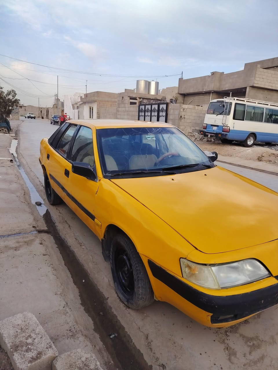 السلام عليكم شباب دايو سلوا للبيع صاحبها موجود سياره نظيفه موديل 94 سعر 18 وبها مجال 2
***********
